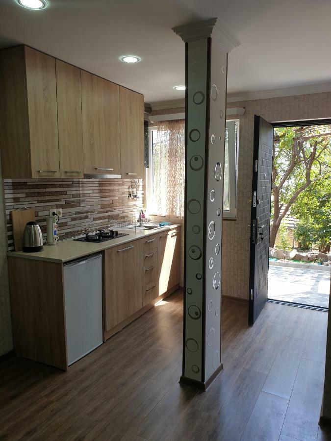 Comfort Tbilisi Exterior photo